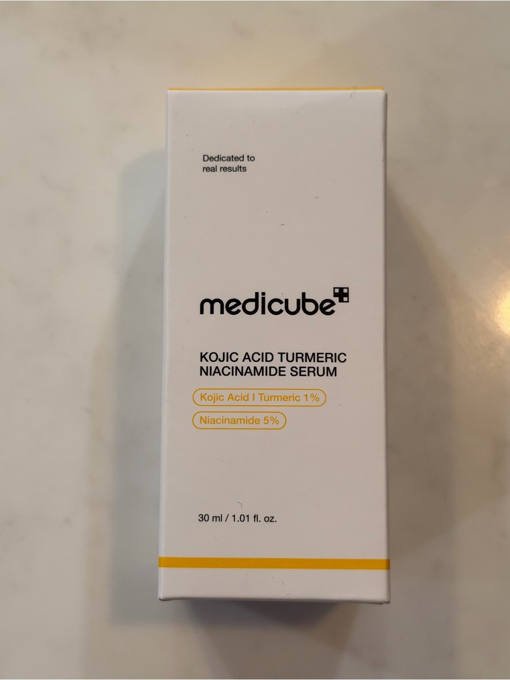 Kojic Acid Turmeric Niacinamide Serum - White & Yellow - Picture 1 of 4